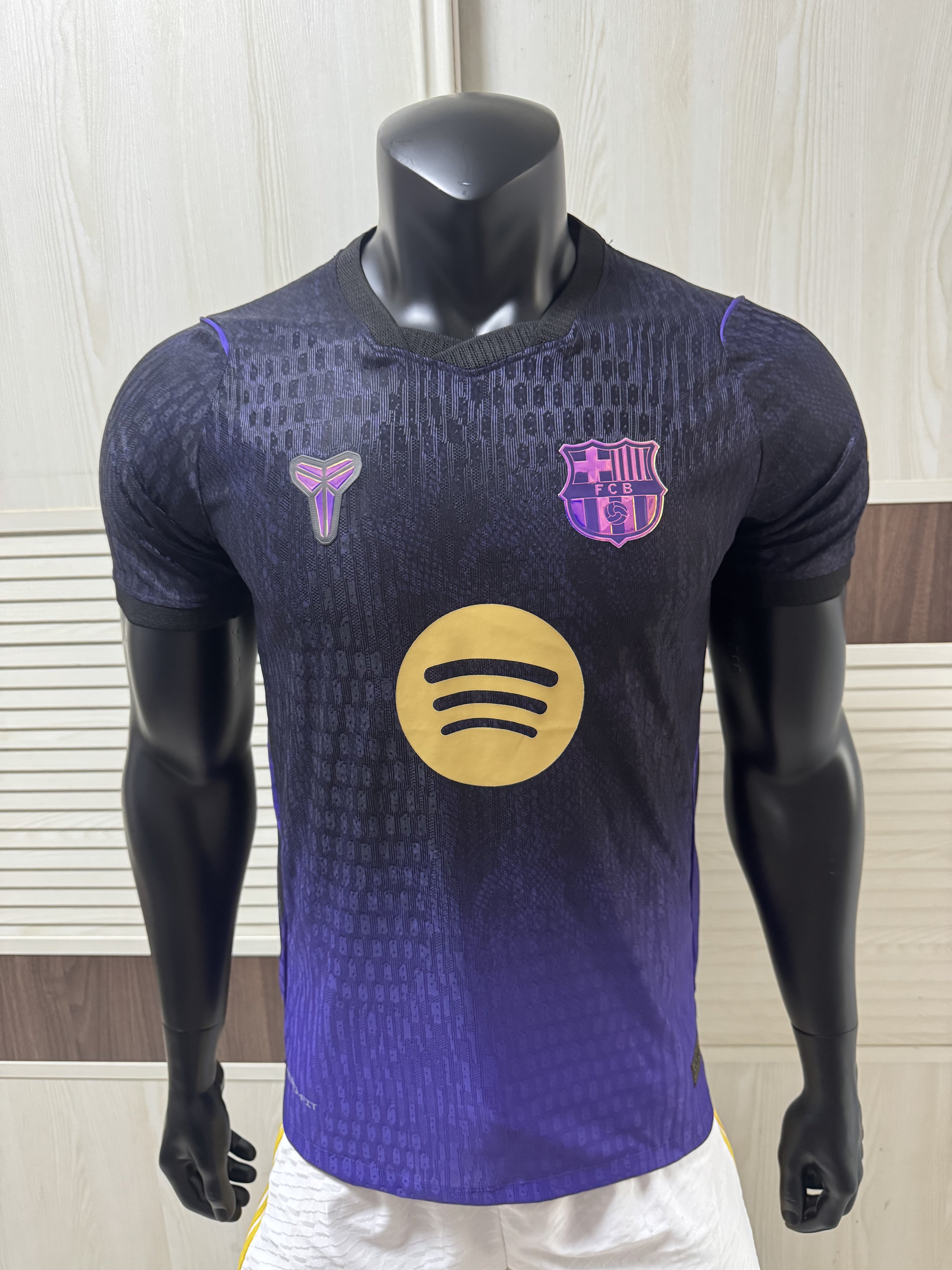 Nike Kobe Bryant x FC Barcelona 26-27 Dri-FIT Stadium Away Shirt