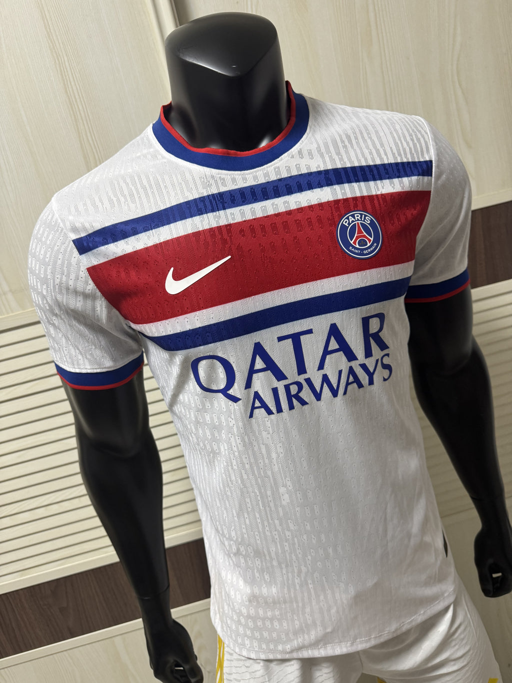 PSG 20262027 away jersey