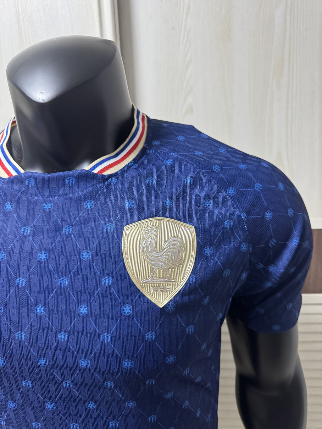 26-27 France Royal blue Casual Edition Player Version Training shirts