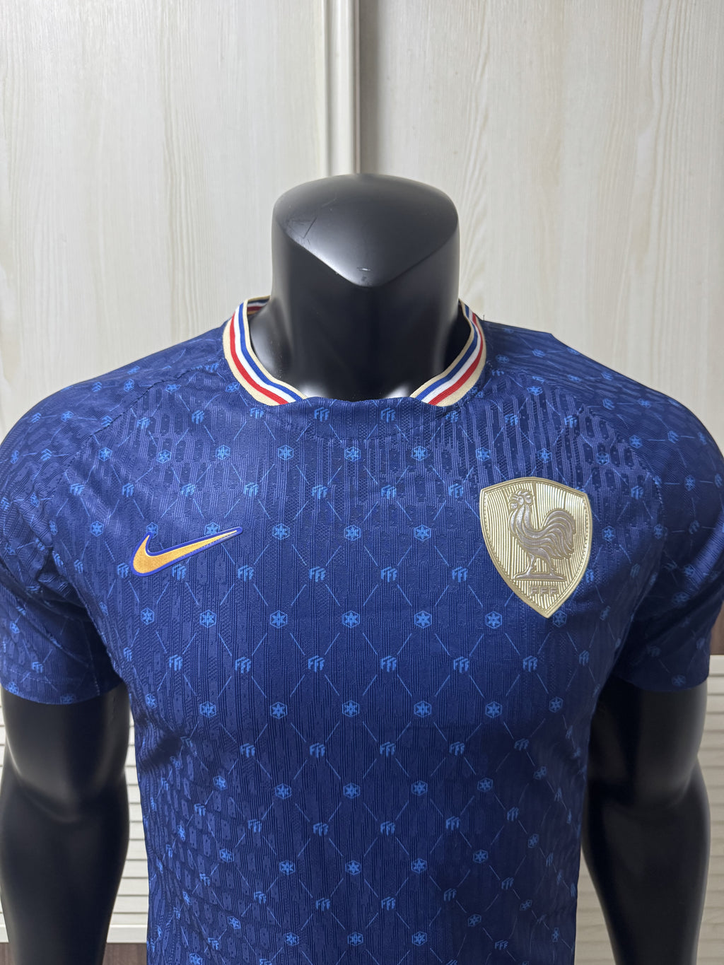 26-27 France Royal blue Casual Edition Player Version Training shirts