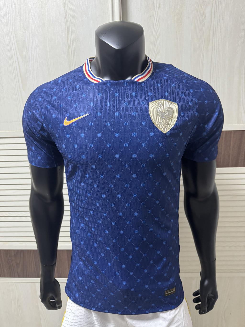 26-27 France Royal blue Casual Edition Player Version Training shirts