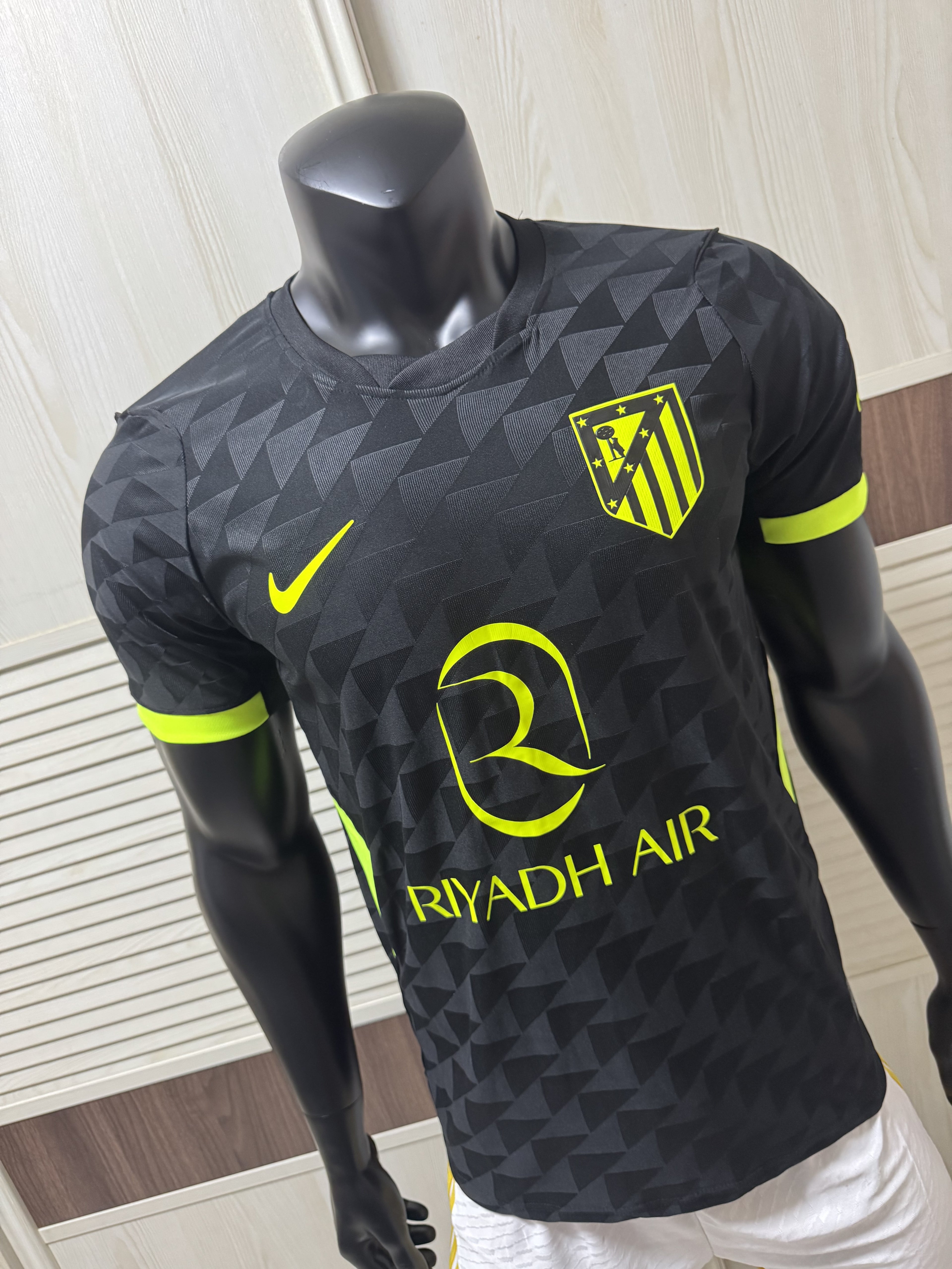 Atletico Madrid 202627 Away Shirt