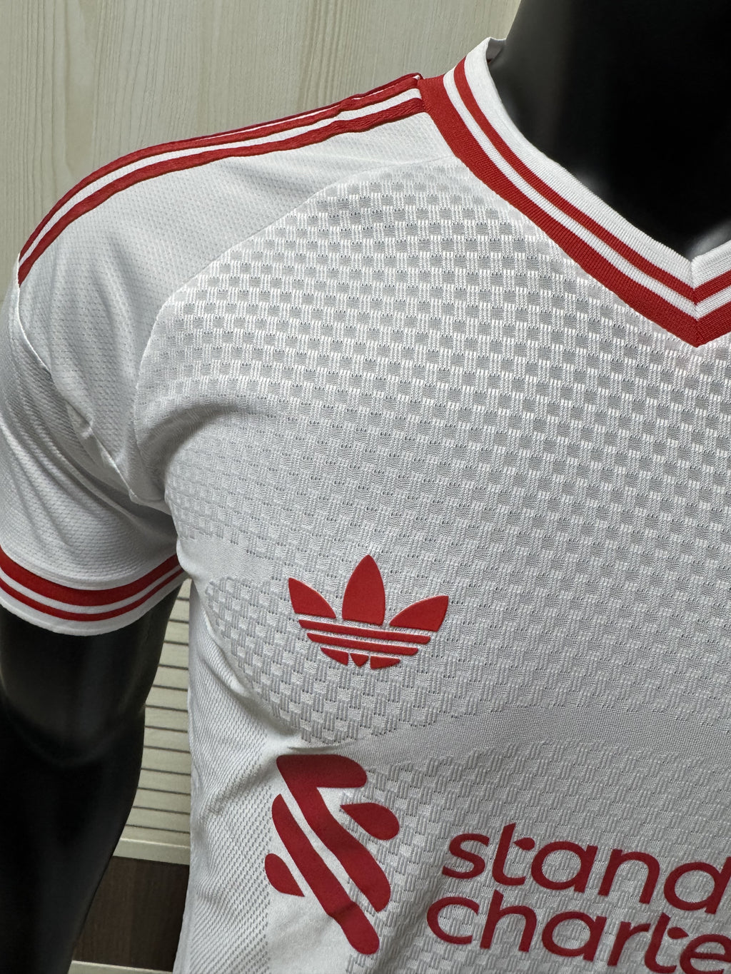 Liverpool Maillot Extérieur 2627 – Version Player