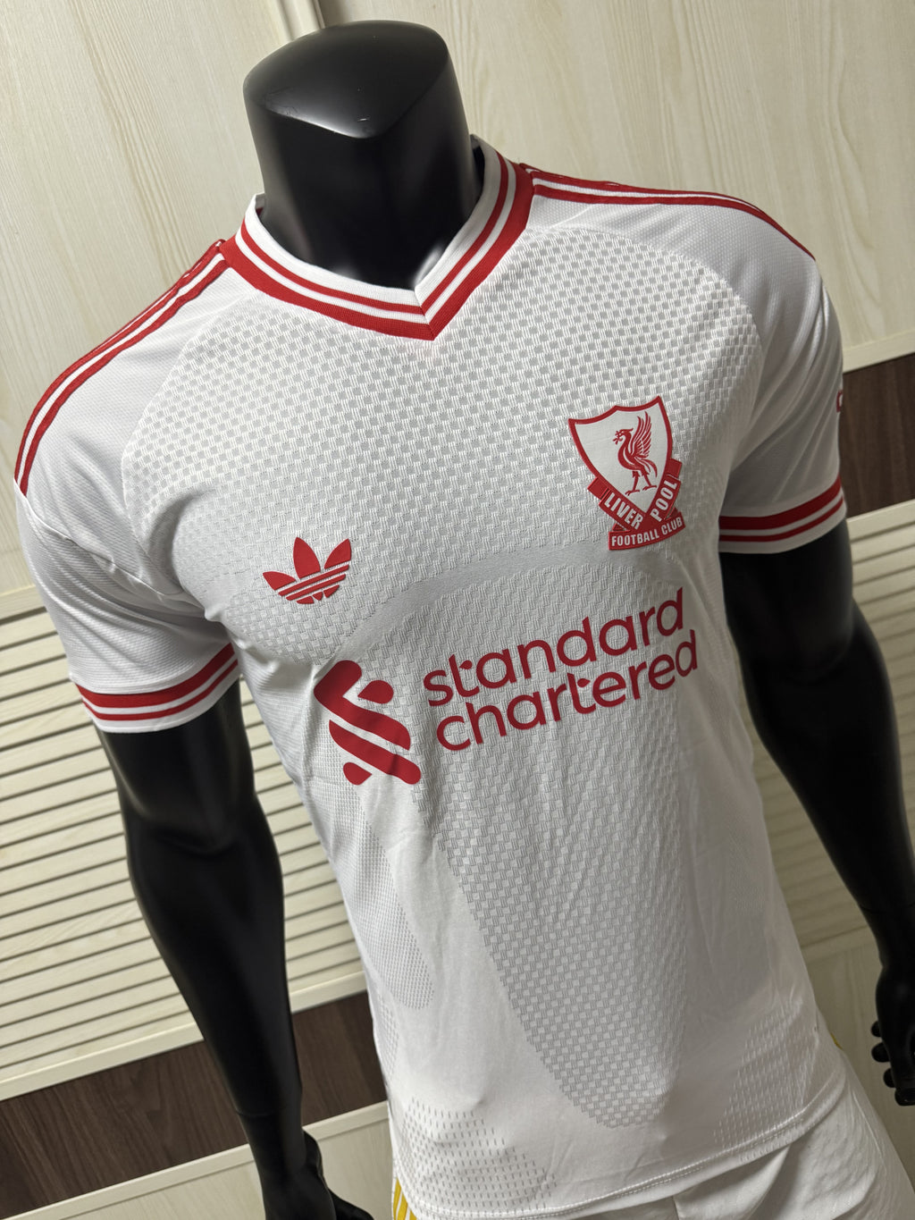Liverpool Maillot Extérieur 2627 – Version Player