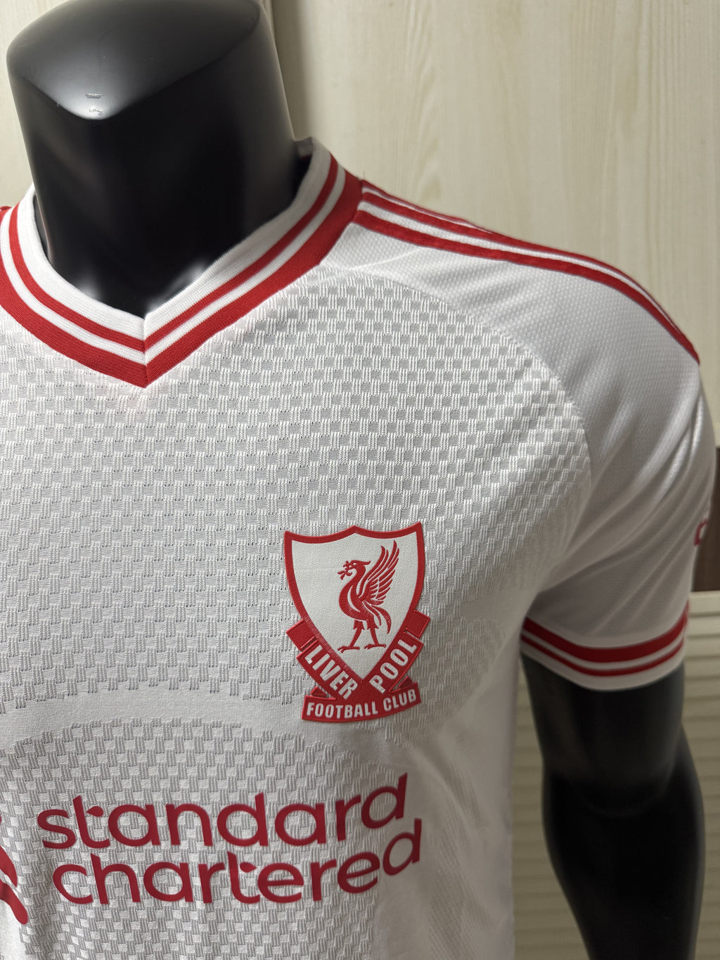 Liverpool Maillot Extérieur 2627 – Version Player