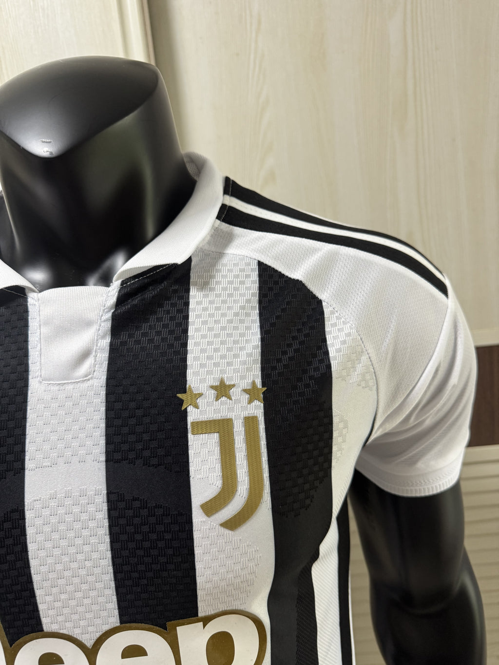 Adidas Juventus 26-27 Home Jersey