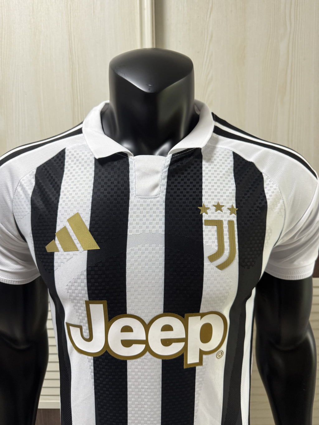 Adidas Juventus 26-27 Home Jersey