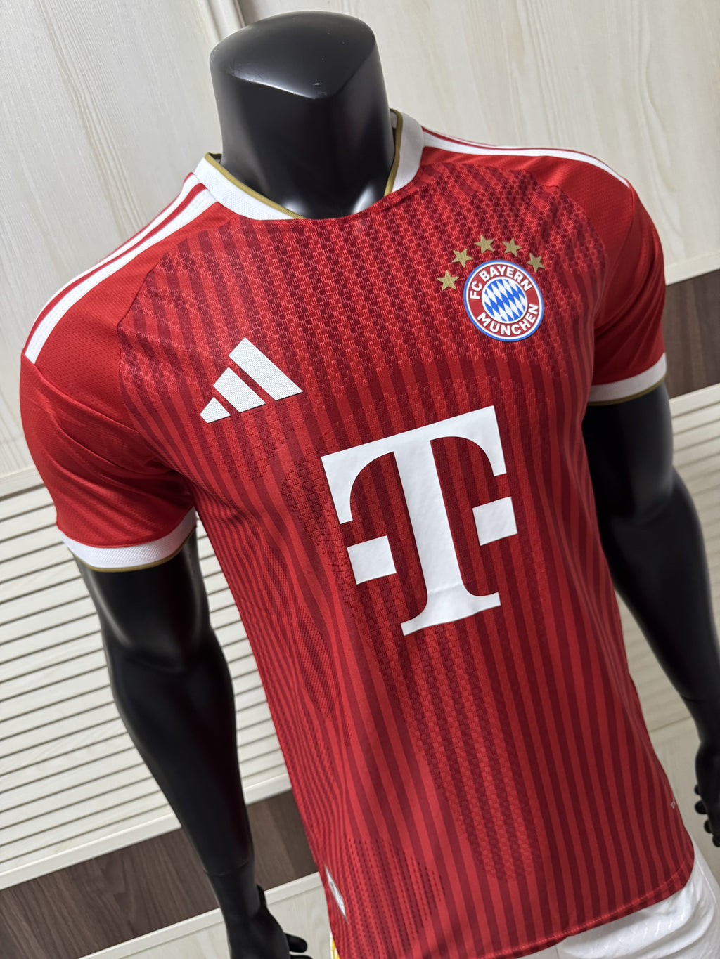 Adidas Men's FC Bayern Munich Authentic Jersey 2627