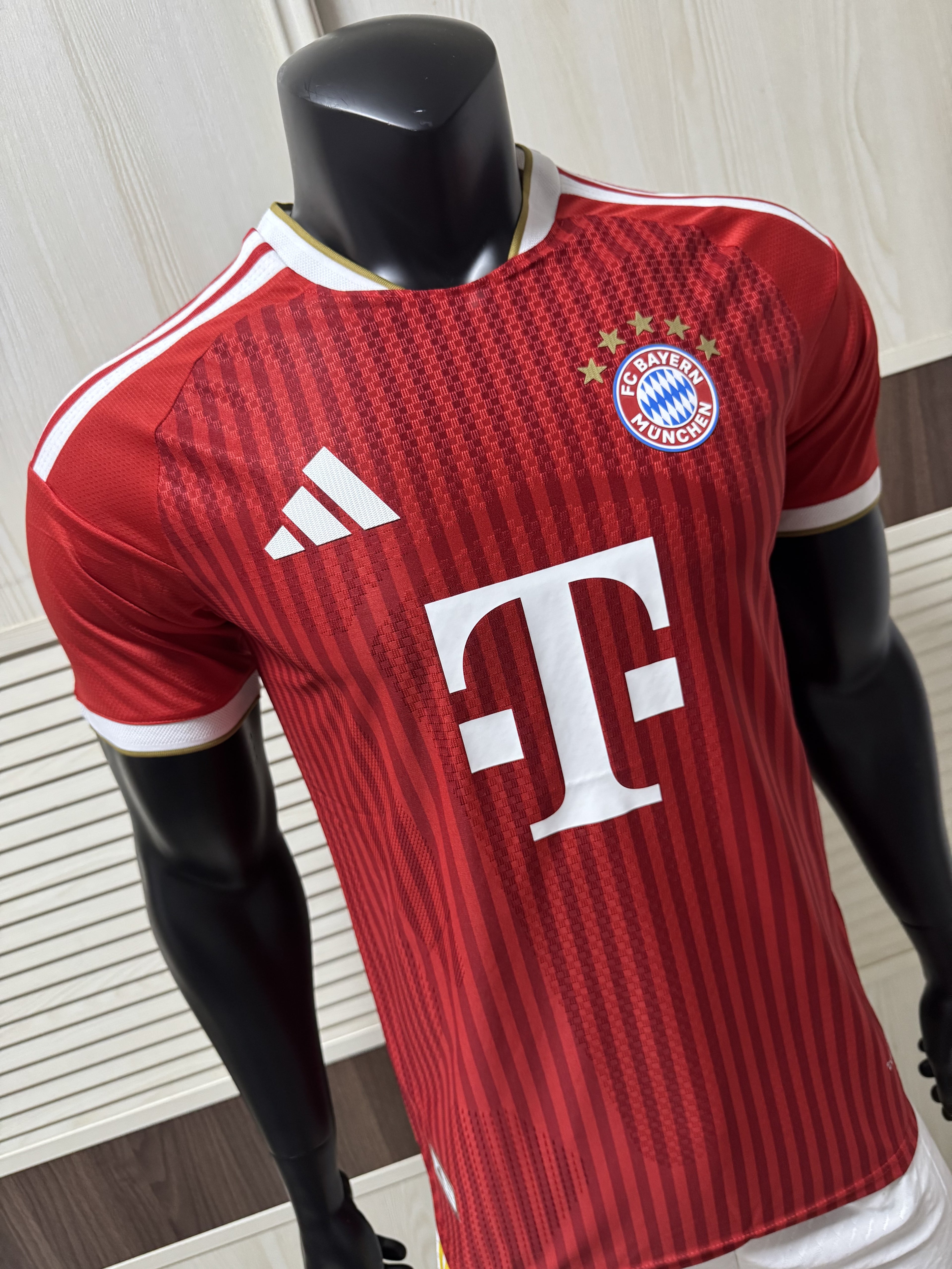 Adidas Men's FC Bayern Munich Authentic Jersey 2627