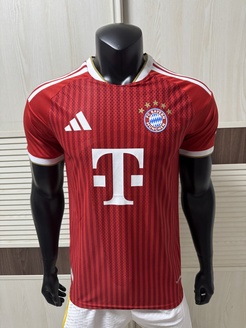 Adidas Men's FC Bayern Munich Authentic Jersey 2627