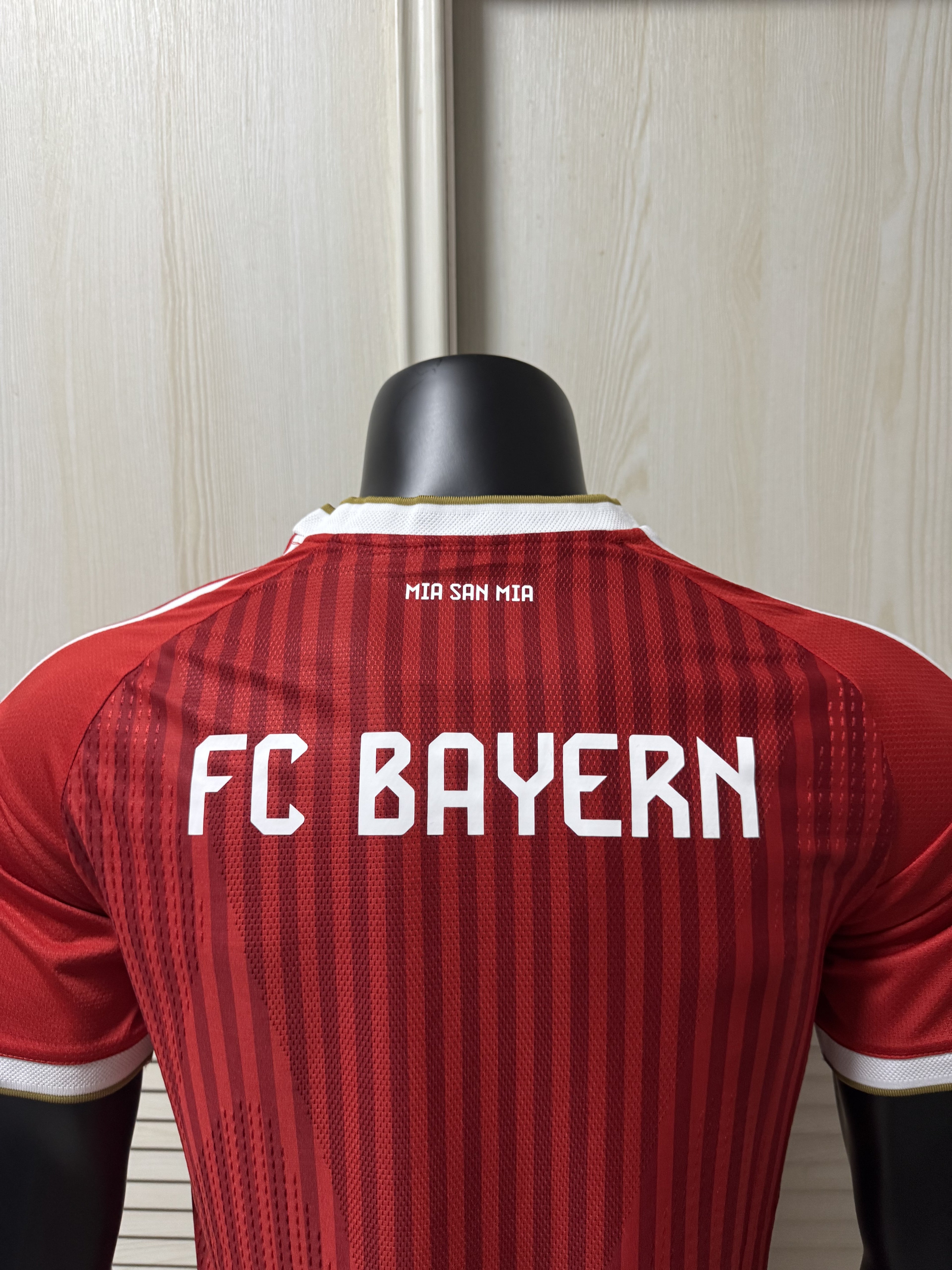 Adidas Men's FC Bayern Munich Authentic Jersey 2627