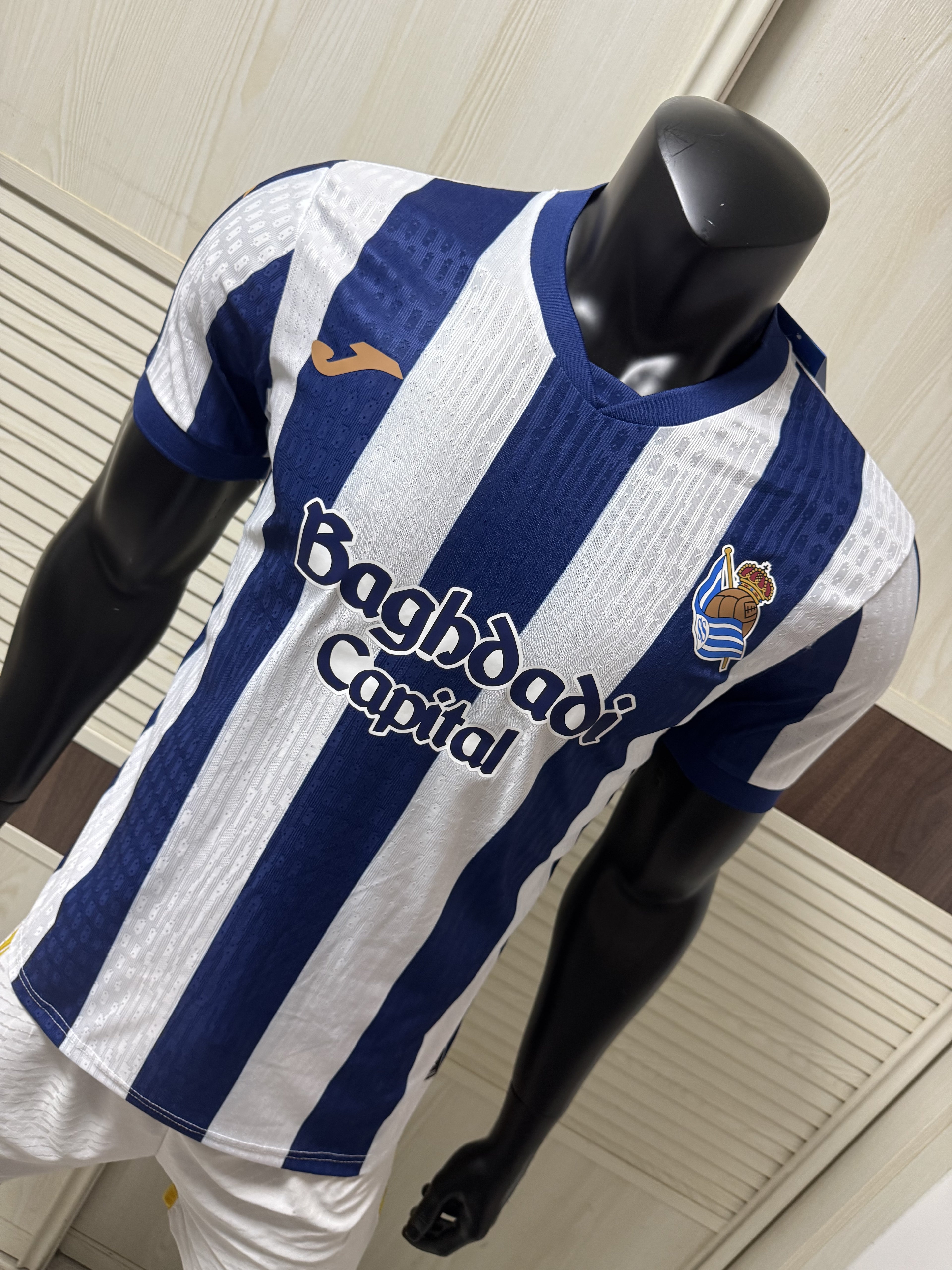 26-27 Real Sociedad Home