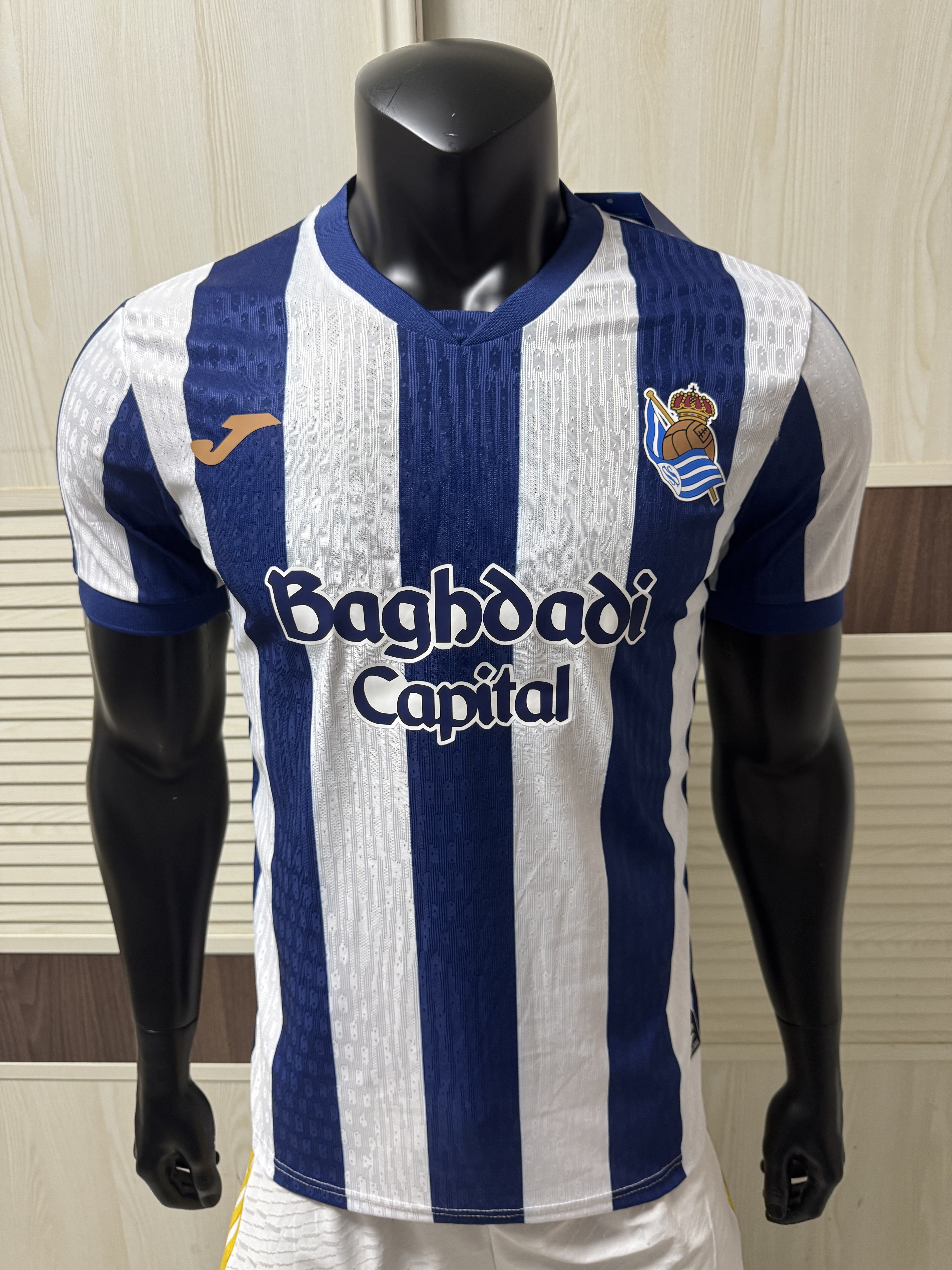 26-27 Real Sociedad Home